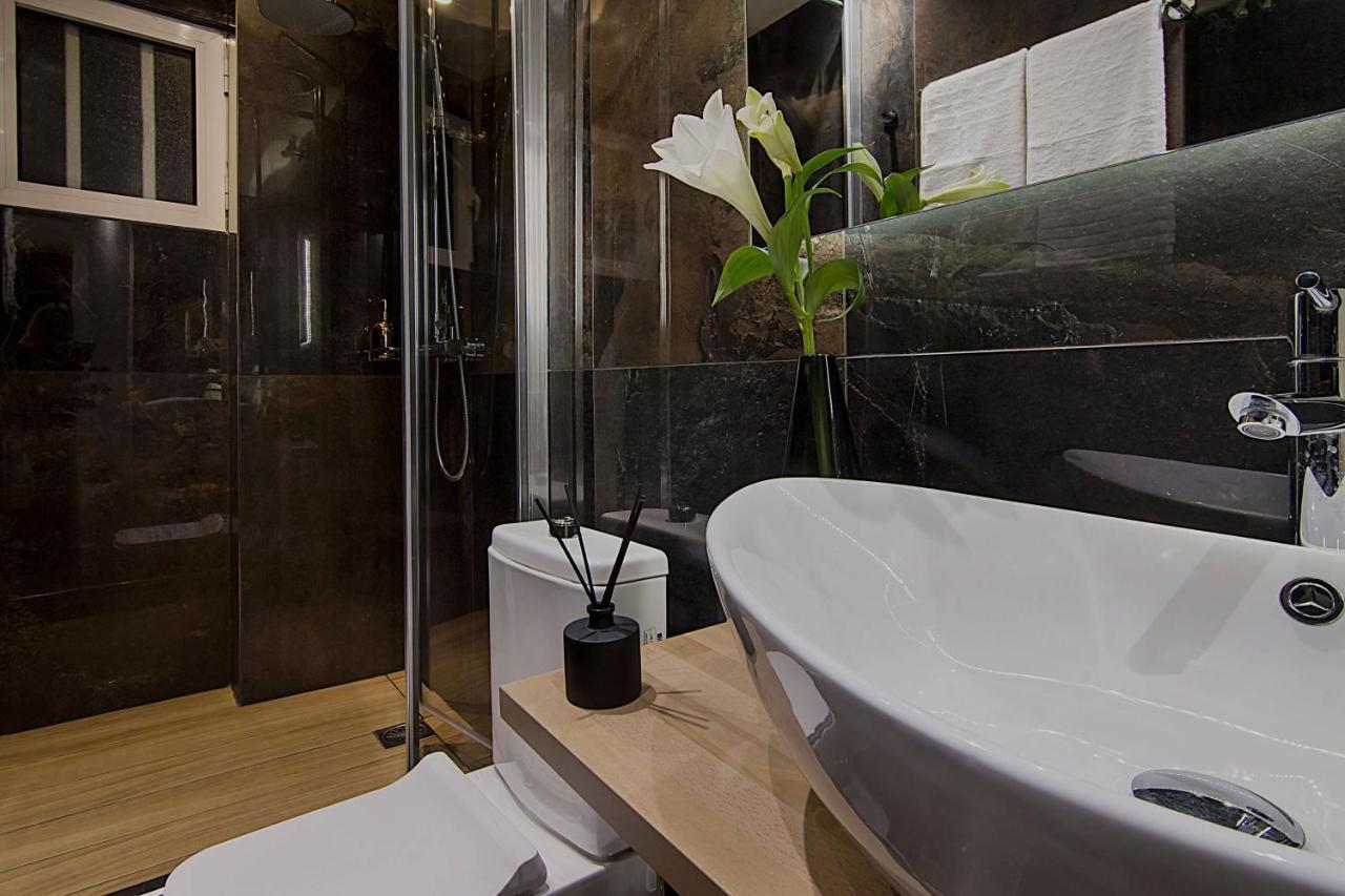 Athens Imperial Suites - Luxury Living Екстериор снимка