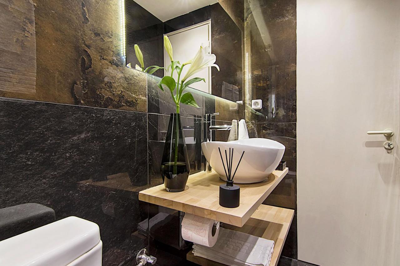 Athens Imperial Suites - Luxury Living Екстериор снимка